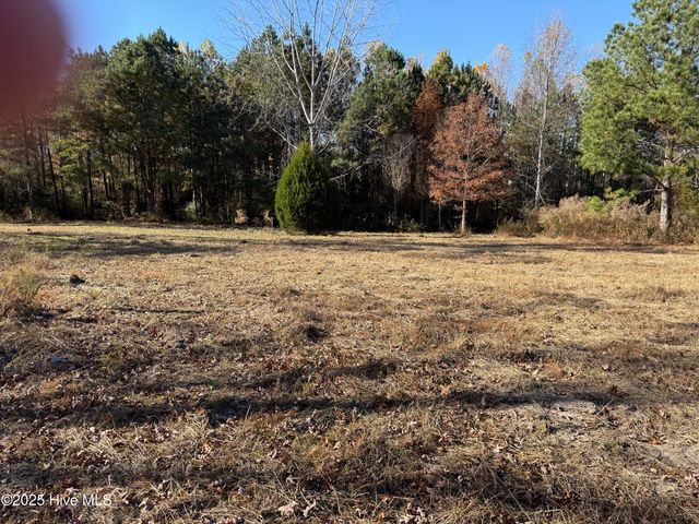 140 James H Road, Cameron, NC 28326