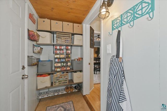 1105 Weeks Ave, Superior, WI 54880