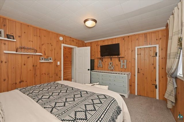 1105 Weeks Ave, Superior, WI 54880
