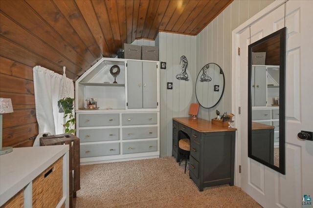 1105 Weeks Ave, Superior, WI 54880