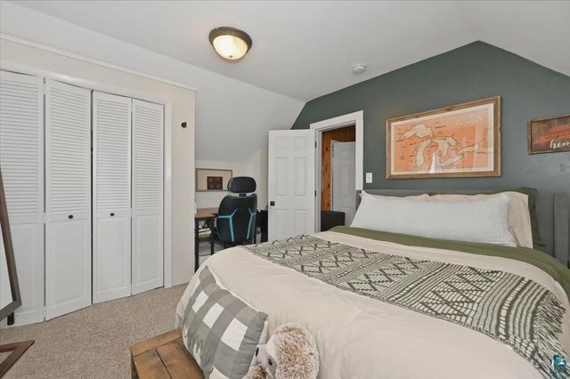 1105 Weeks Ave, Superior, WI 54880