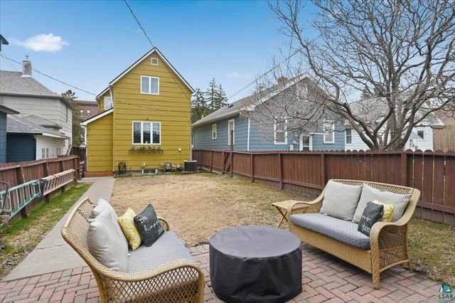 1105 Weeks Ave, Superior, WI 54880