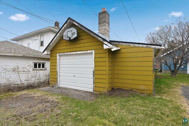 1105 Weeks Ave, Superior, WI 54880