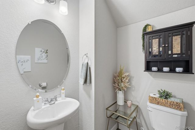 2064 W 66th Avenue, Denver, CO 80221