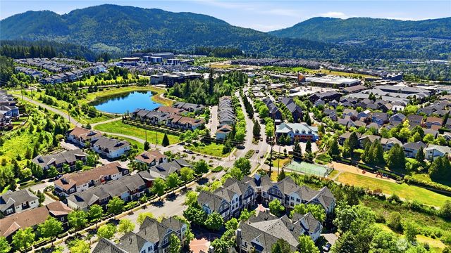 1392 Huckleberry Cir, Issaquah, WA 98029