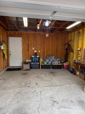 18478 W Catawba Avenue, Cornelius, NC 28031