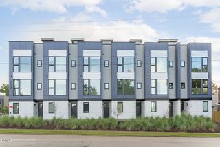 712 E Edenton Street 102, Raleigh, NC 27601
