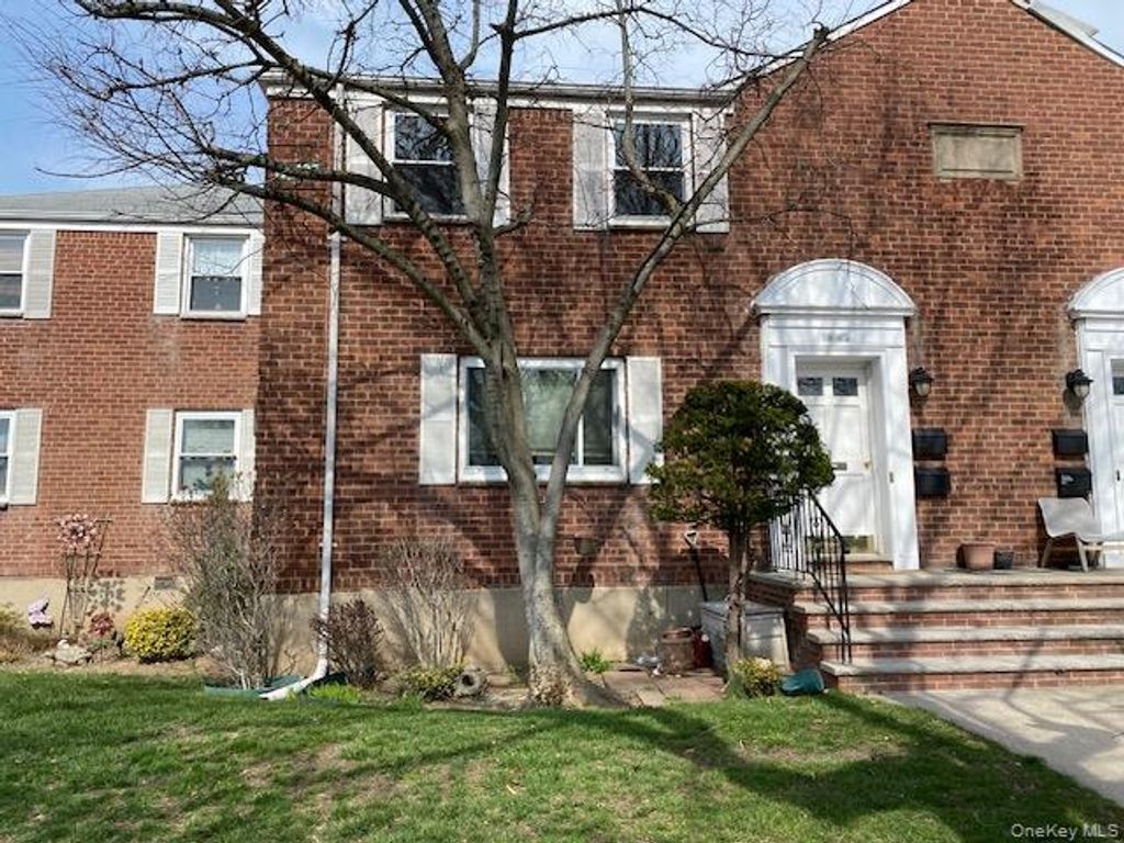 263-01 74th Avenue A-1, Glen Oaks, NY 11004