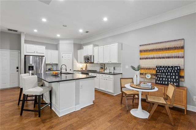 114 Barkley Lane, Sandy Springs, GA 30328