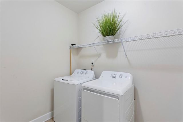 114 Barkley Lane, Sandy Springs, GA 30328
