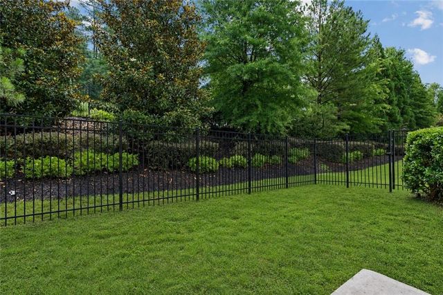 114 Barkley Lane, Sandy Springs, GA 30328