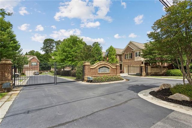 114 Barkley Lane, Sandy Springs, GA 30328