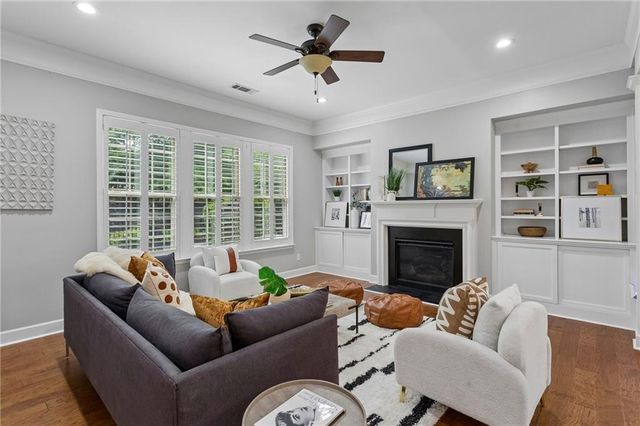 114 Barkley Lane, Sandy Springs, GA 30328