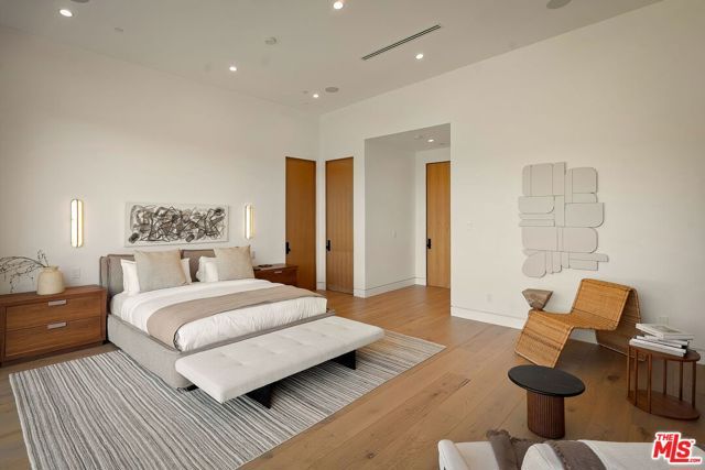 9715 Arby Drive, Beverly Hills, CA 90210