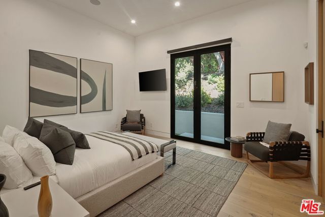 9715 Arby Drive, Beverly Hills, CA 90210