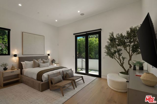 9715 Arby Drive, Beverly Hills, CA 90210