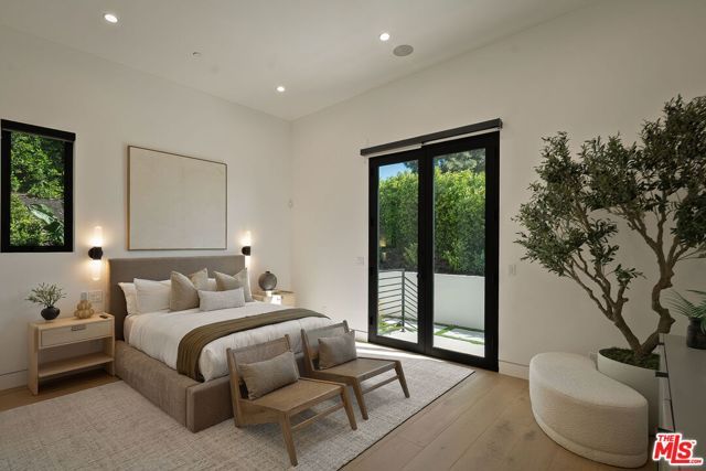 9715 Arby Drive, Beverly Hills, CA 90210