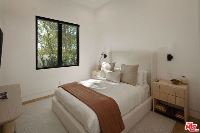 9715 Arby Drive, Beverly Hills, CA 90210