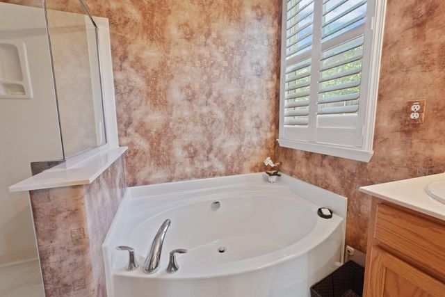 9554 Harvest Gold Ct, Sacramento, CA 95827
