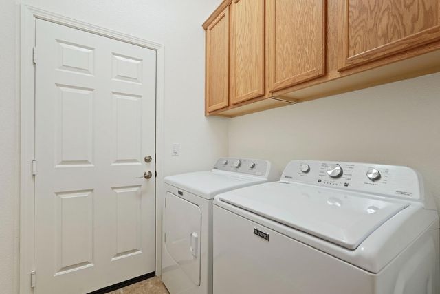 9554 Harvest Gold Ct, Sacramento, CA 95827