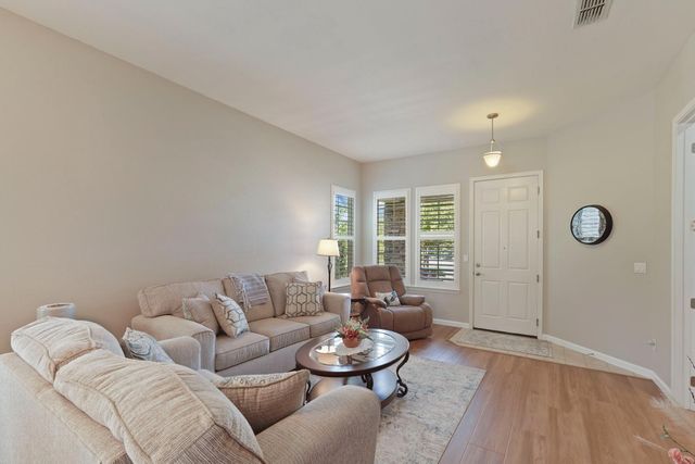 9554 Harvest Gold Ct, Sacramento, CA 95827