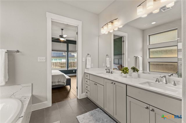 356 Coyote Creek Way, Kyle, TX 78640