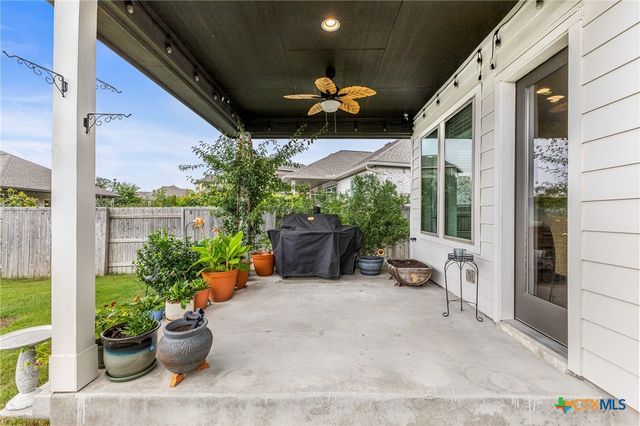 356 Coyote Creek Way, Kyle, TX 78640