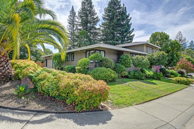 7850 Wildridge Dr, Fair Oaks, CA 95628