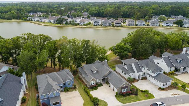822 Apricot Lane, Fairhope, AL 36532