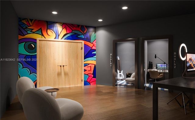 218 SE 7th St 612B, Hallandale Beach, FL 33009