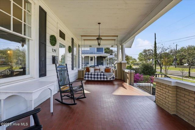 129 E Railroad Street, La Grange, NC 28551