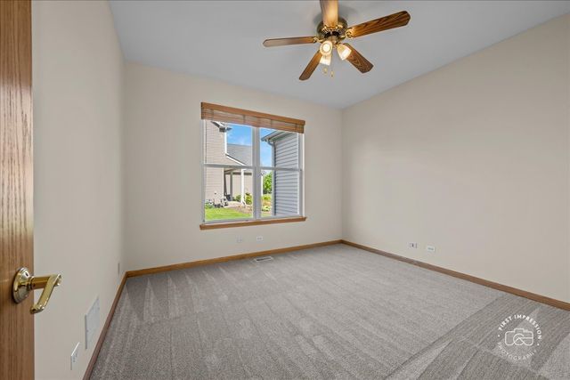 2812 Plante Road, North Aurora, IL 60542