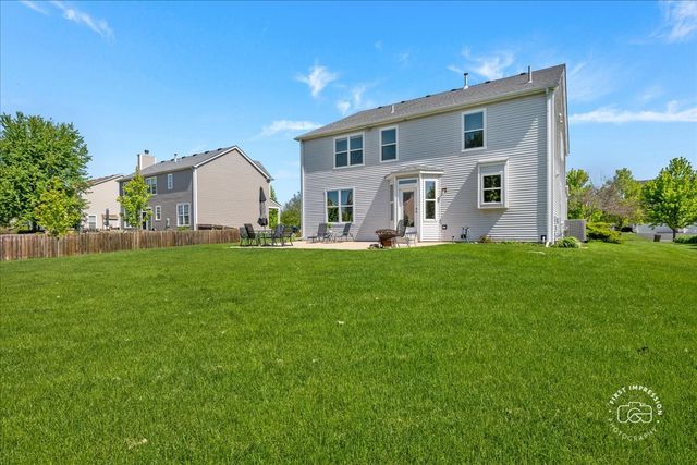 2812 Plante Road, North Aurora, IL 60542
