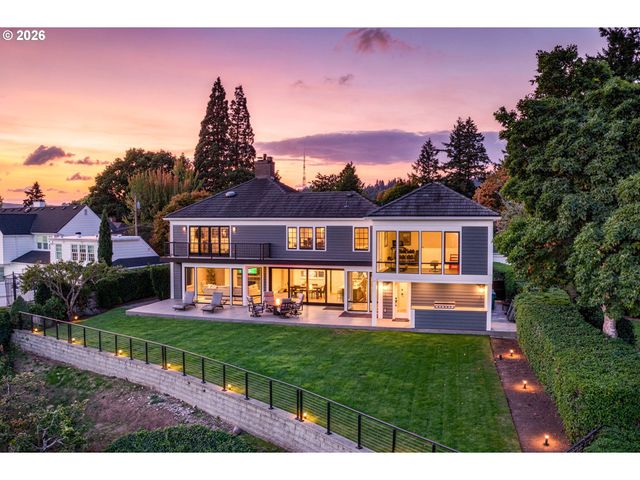 1281 Sw DAVENPORT St, Portland, OR 97201