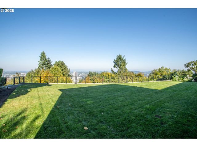 1281 Sw DAVENPORT St, Portland, OR 97201