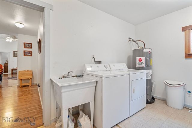 390 Crosscut Road, Rexford, MT 59930