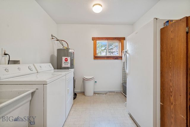 390 Crosscut Road, Rexford, MT 59930