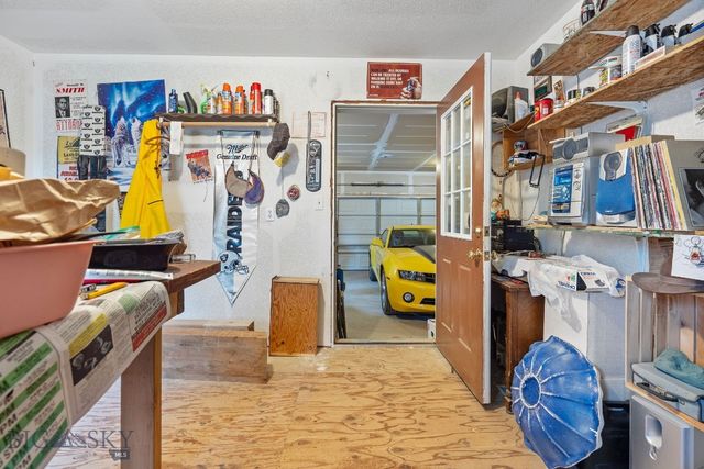 390 Crosscut Road, Rexford, MT 59930