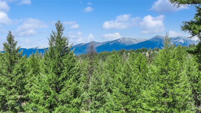 390 Crosscut Road, Rexford, MT 59930