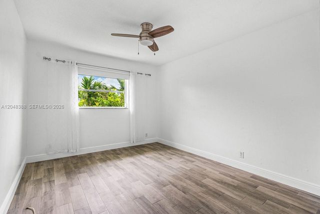 260 NW 19th Street 26, Boca Raton, FL 33432
