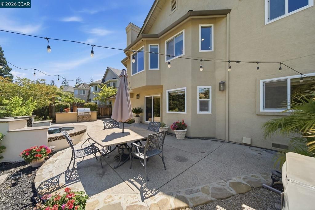 Image 41 of property listing at 700 Blue Spruce Dr, Danville, CA 94506