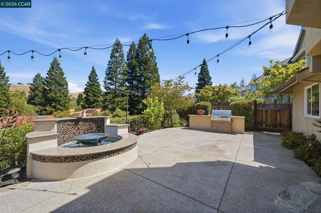 Image 43 of property listing at 700 Blue Spruce Dr, Danville, CA 94506