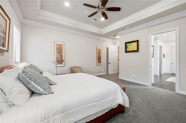 1231 Quarry Oaks Drive, College Station, TX 77845