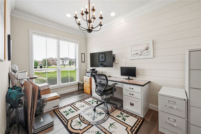 1231 Quarry Oaks Drive, College Station, TX 77845