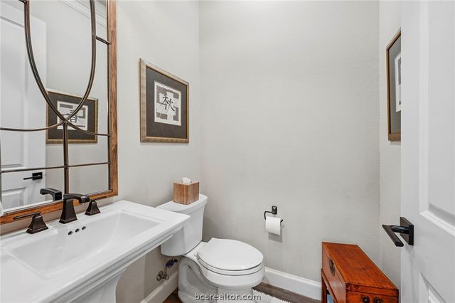 1231 Quarry Oaks Drive, College Station, TX 77845