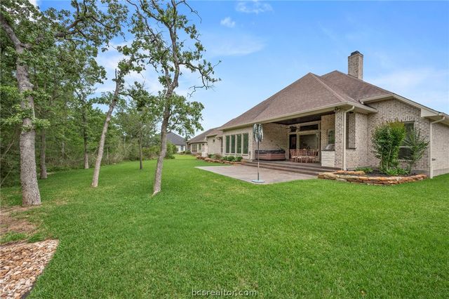 1231 Quarry Oaks Drive, College Station, TX 77845
