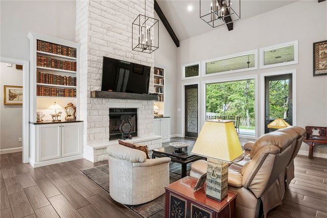 1231 Quarry Oaks Drive, College Station, TX 77845