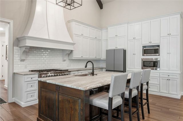 1231 Quarry Oaks Drive, College Station, TX 77845