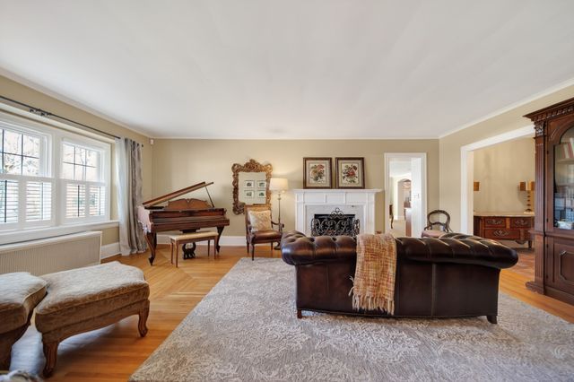 426 SHAWNEE Drive, Erie, PA 16505