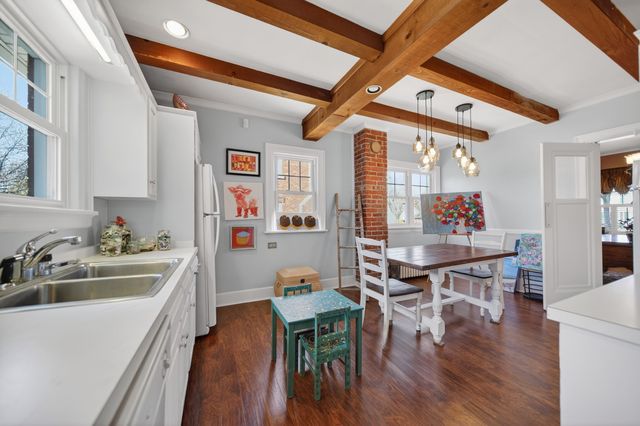 426 SHAWNEE Drive, Erie, PA 16505